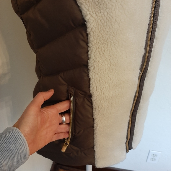Athleta responsible down Tundra vest - Picture 11 of 11